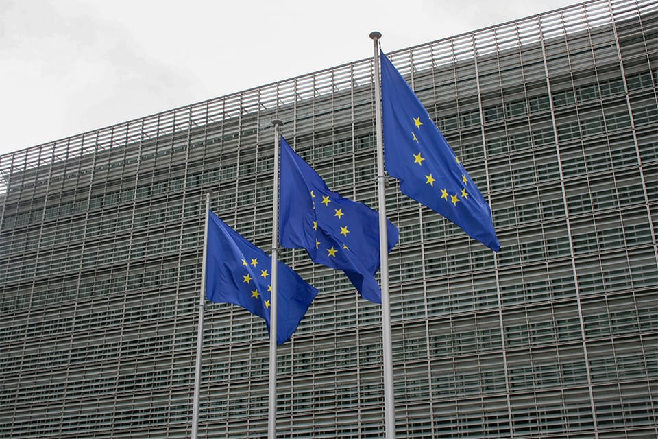 EU Parliament Adopts New Financial Surveillance Rules for Service Providers